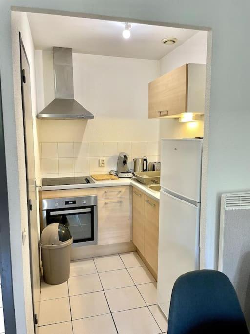 Varsovia/parking Privee/calme Apartment